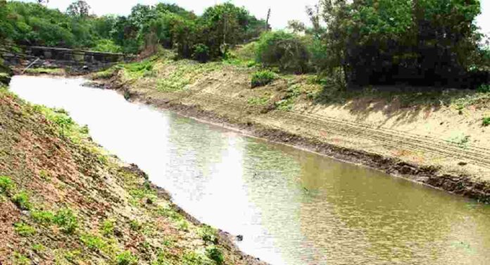 success of Jalyukta Shivar, maharashtra state rank first in water conservation scheme