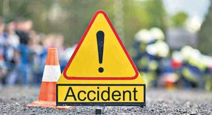मुंबई-नागपूर महामार्गावर ट्रक आणि एसटीचा भीषण अपघात; ५ ठार १३ जखमी
