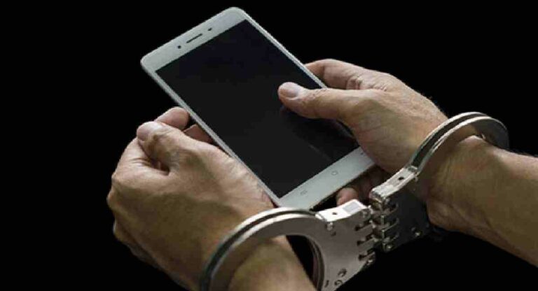 Mobile Thief : दोन लाख किंमतीचा फोन चोरला आणि विकला ३ हजार रुपयात