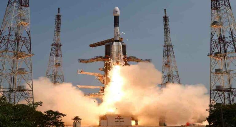 ISRO : इस्रोकडून ‘एनव्हीएस-01’ उपग्रहाचे यशस्वी प्रक्षेपण