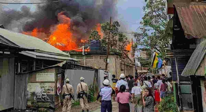 Manipur Violence: मणिपूरच्या इन्फाळमध्ये पुन्हा हिंसाचार; केंद्रीय मंत्र्याचे जाळले घर