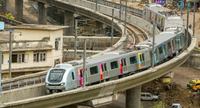 Mumbai Metro : मुंबई मेट्रोची दैनंदिन प्रवासी संख्या पोहोचली २ लाखांवर