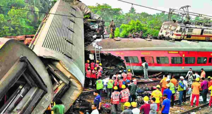 Odisha Train Accident: छिन्नविछिन्न मृतदेह पाहून बचावकार्य करणारे जवान झाले सुन्न