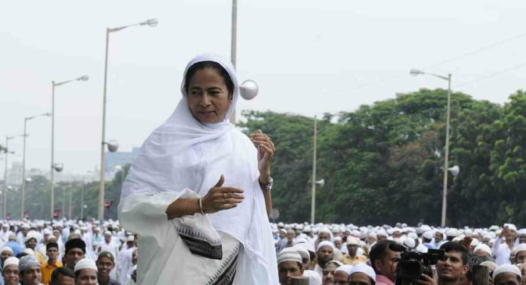 Mamata Banarjee : पश्चिम बंगाल ममता सरकारचा ‘प्रताप’; हिंदू ओबीसींचे आरक्षण दिले बांगलादेशी घुसखोर मुसलमानांना