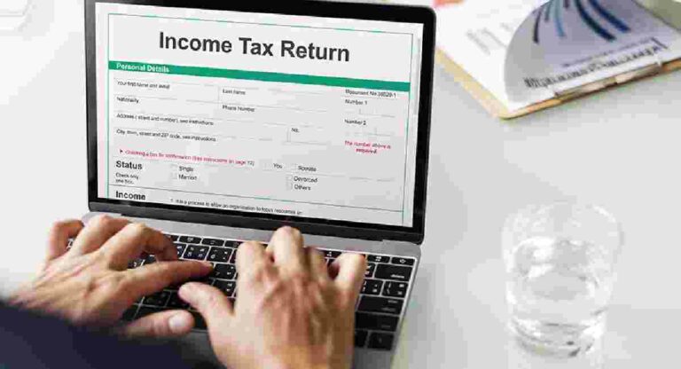 Income Tax : देशातील एक लाख लोकांना इन्कम टॅक्सची नोटीस