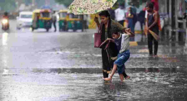 Heavy Rain : कोकणासह पश्चिम महाराष्ट्राला पावसाचा रेड अलर्ट; रायगड, रत्नागिरीतील सर्व शाळांना सुट्टी