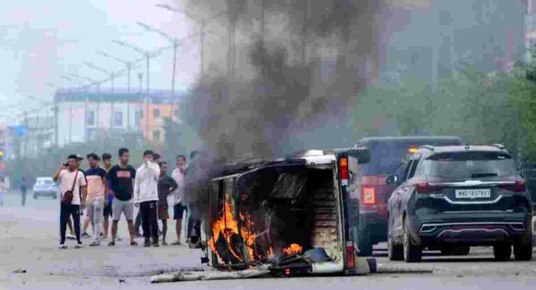 Manipur Violence : मणिपूर पुन्हा चिघळले; ३ ठार, गेल्या २४ तासांपासून गोळीबार सुरुच