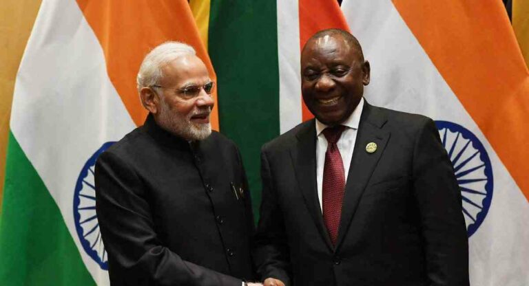 Narendra Modi In Brics : पंतप्रधान मोदी यांचे देशप्रेम पाहून दक्षिण आफ्रिकेचे राष्ट्राध्यक्षही झुकले