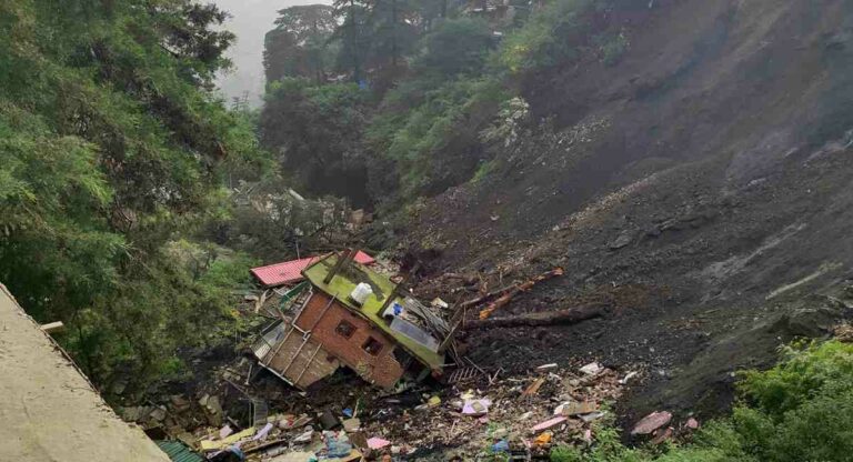 Heavy Rain In Himachal Pradesh : पावसाने मागील १२२ वर्षाचा विक्रम मोडला