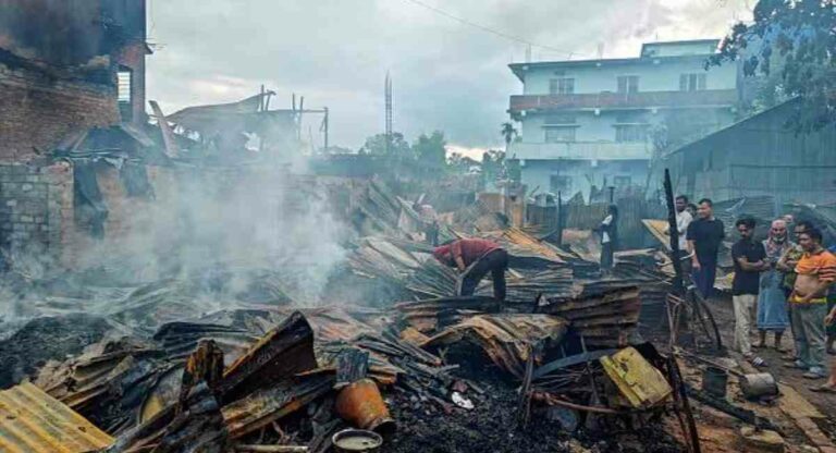 Manipur Violence : मणिपूर पुन्हा जळाले; ६ हत्या, १६ जण जखमी