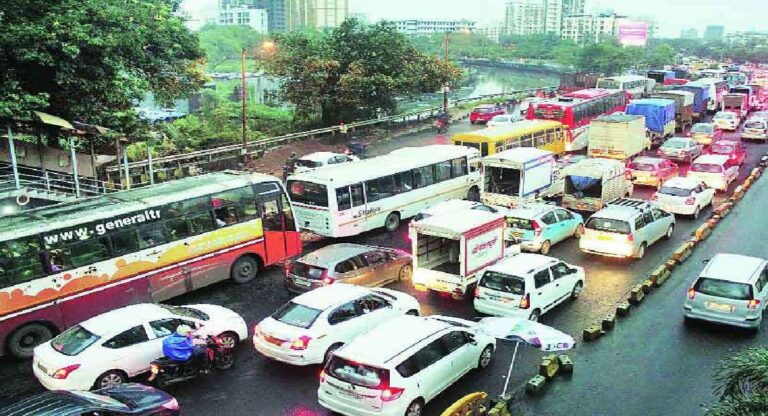 Mumbai Nashik Highway : साकेत पुलावर अवजड वाहनांना फक्त रात्रीच एन्ट्री