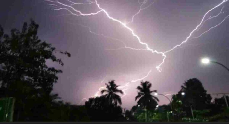 Odisha Lightning Strikes : भयावह! ओडिशामध्ये दोन तासांत ६१००० वेळा वीज कोसळली