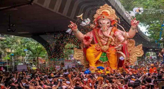 Ganesh Festival In Mumbai : मुंबईत यंदाचा गणेशोत्सव खऱ्या अर्थाने ठरणार निर्बंधमुक्त