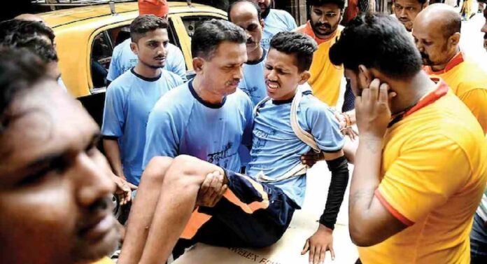Injured Govinda : मुंबईत ३५ गोविंदा जखमी, चार गोविंदा रुग्णालयात दाखल