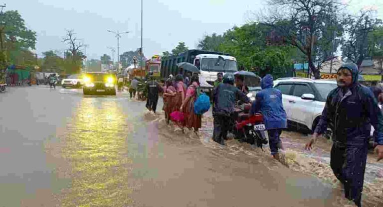 Chandrapur Heavy Rain : चंद्रपुरात मुसळधार पावसाने जनजीवन विस्कळीत