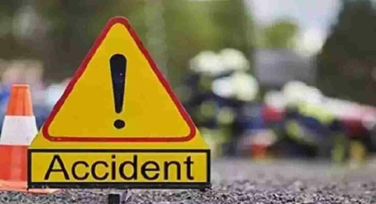 Bus Accident : छत्रपती संभाजीनगर-जालना महामार्गावर भीषण अपघात; २५ प्रवासी जखमी