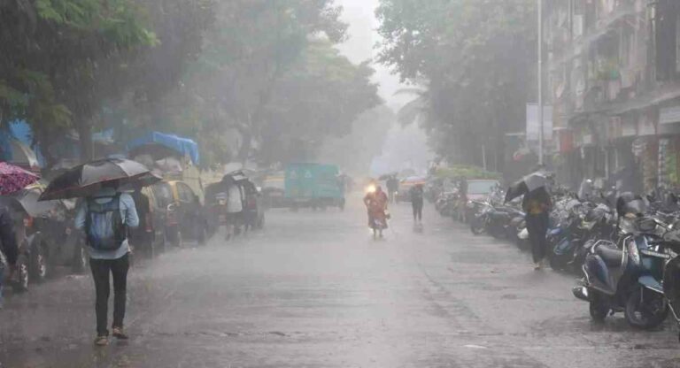 Monsoon Update : मुंबई पुण्यात मुसळधार पावसाची शक्यता , राज्यभरातही इतर जिल्ह्यांना हवामान खात्याचा सतर्कतेचा इशारा