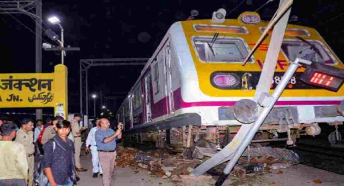 Mathura Railway Accident : नेमकी 'ती' ट्रेन प्लॅटफॉर्मवर कशी चढली , मथुरेतील अपघाताचा व्हिडीओ व्हायरल,