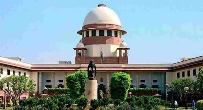 Supreme Court : मुंबई उच्च न्यायालयाच्या मुख्य न्यायमूर्तींच्या शपथविधीला आव्हान; सर्वोच्च न्यायालयाने ठोठावला इतका मोठा दंड