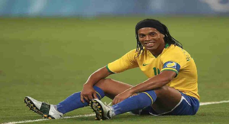 Ronaldinho : ब्राझीलचा फुटबॉल स्टार रोनाल्डिनो चक्क दुर्गापूजेसाठी बंगालमध्ये दाखल