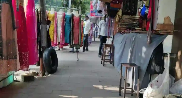 Dadar Hawkers : दादरच्या फेरीवाल्यांना दादरकरांचेच संरक्षण, इमारतींसह मार्केट आणि दुकानांमध्ये ठेवले जाते साहित्य