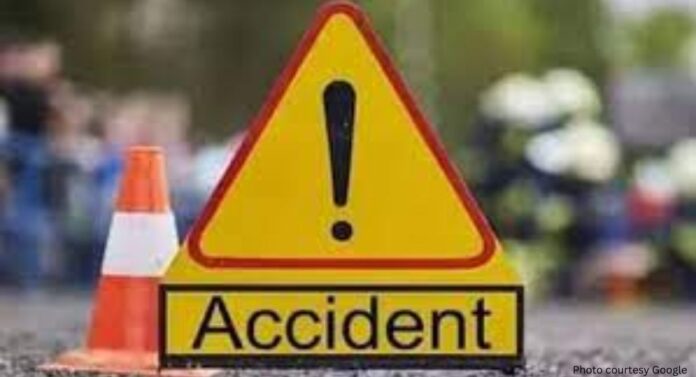 Accident: मुंबई-पुणे द्रुतगती महामार्गावर भीषण अपघात, तिघांचा मृत्यू, ८ जण गंभीर जखमी