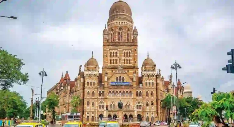 BMC : आमदार, खासदारांवर मुंबई महापालिका मेहेरबान