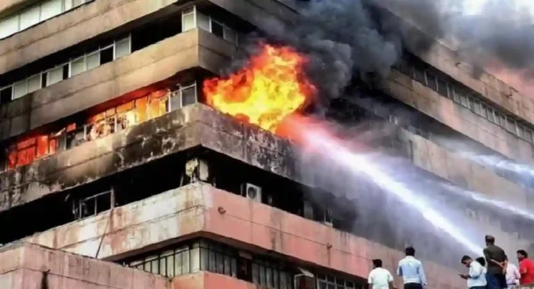 Madhya Pradesh : मध्यप्रदेशमध्ये मंत्रालयाच्या इमारतीला आग