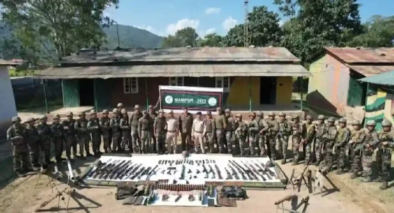 Manipur Violence : मणिपूरमध्ये शस्त्रास्त्रे आणि दारूगोळा प्रकरणी 342 जणांना अटक
