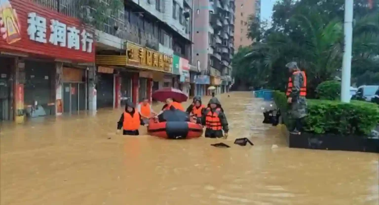 Unseasonal Rain : चीनच्या राष्ट्रीय विभागाचा अंदाज ; सोमवारी सर्वात मोठा पूर येण्याची शक्यता  