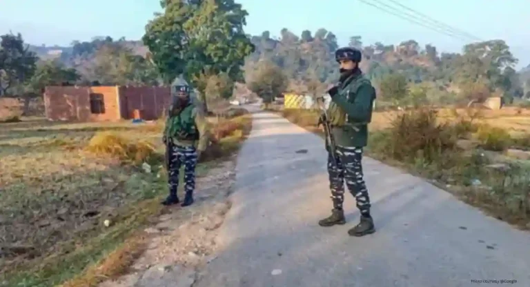 Firing in Kashmir: काश्मिरात २ ठिकाणी गोळीबार, व्हिलेज डिफेन्स गार्डचा सदस्य जखमी