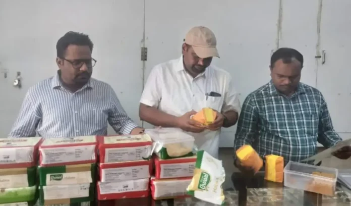 Trimbakeshwar Nashik: प्रसादाचा पेढा खाताय, सावधान! त्र्यंबकेश्वरमध्ये अन्न व औषध प्रशासनाची कारवाई