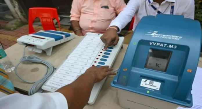 Lok Sabha Election 2024: हिंगोलीत मतदानादरम्यान अनेक अडथळे, ३९ बॅलेट मशीन तर १६ कंट्रोल युनिट बदलले